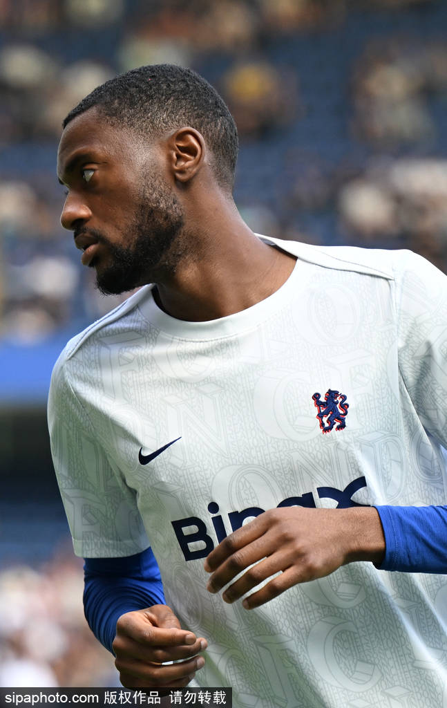 米兰与切尔西谈判恩昆库转会:3000万欧元背后的战术考量与未来展望