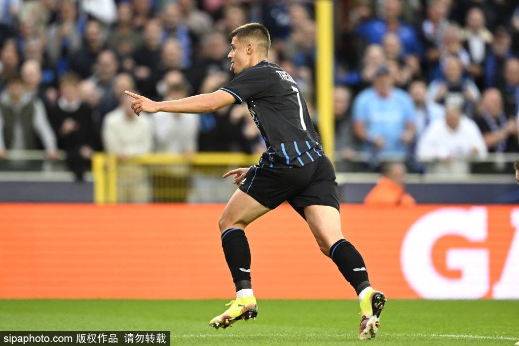 巴萨旧将安苏·法蒂法甲首秀梅开二度,引全欧热议