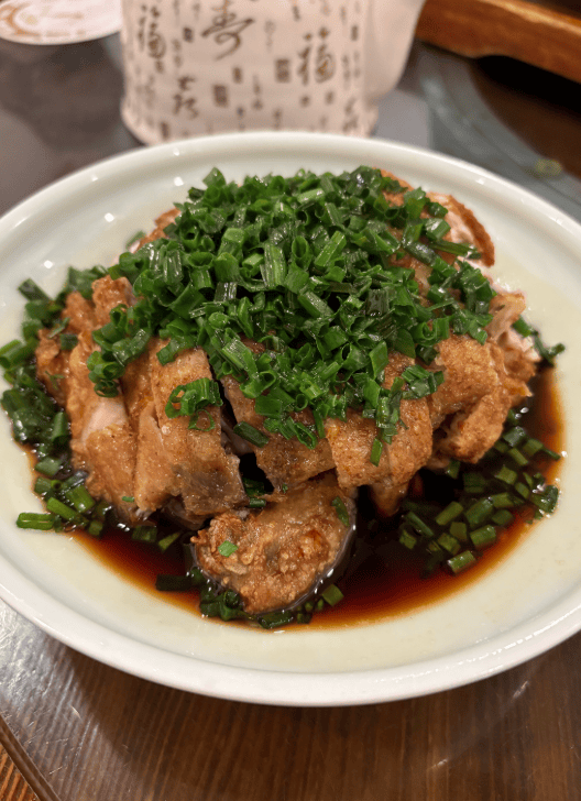 一口沦陷!潮新闻吃货圈网友实测“老姜”同款的栗子炒子鸡,甜鲜藏不住