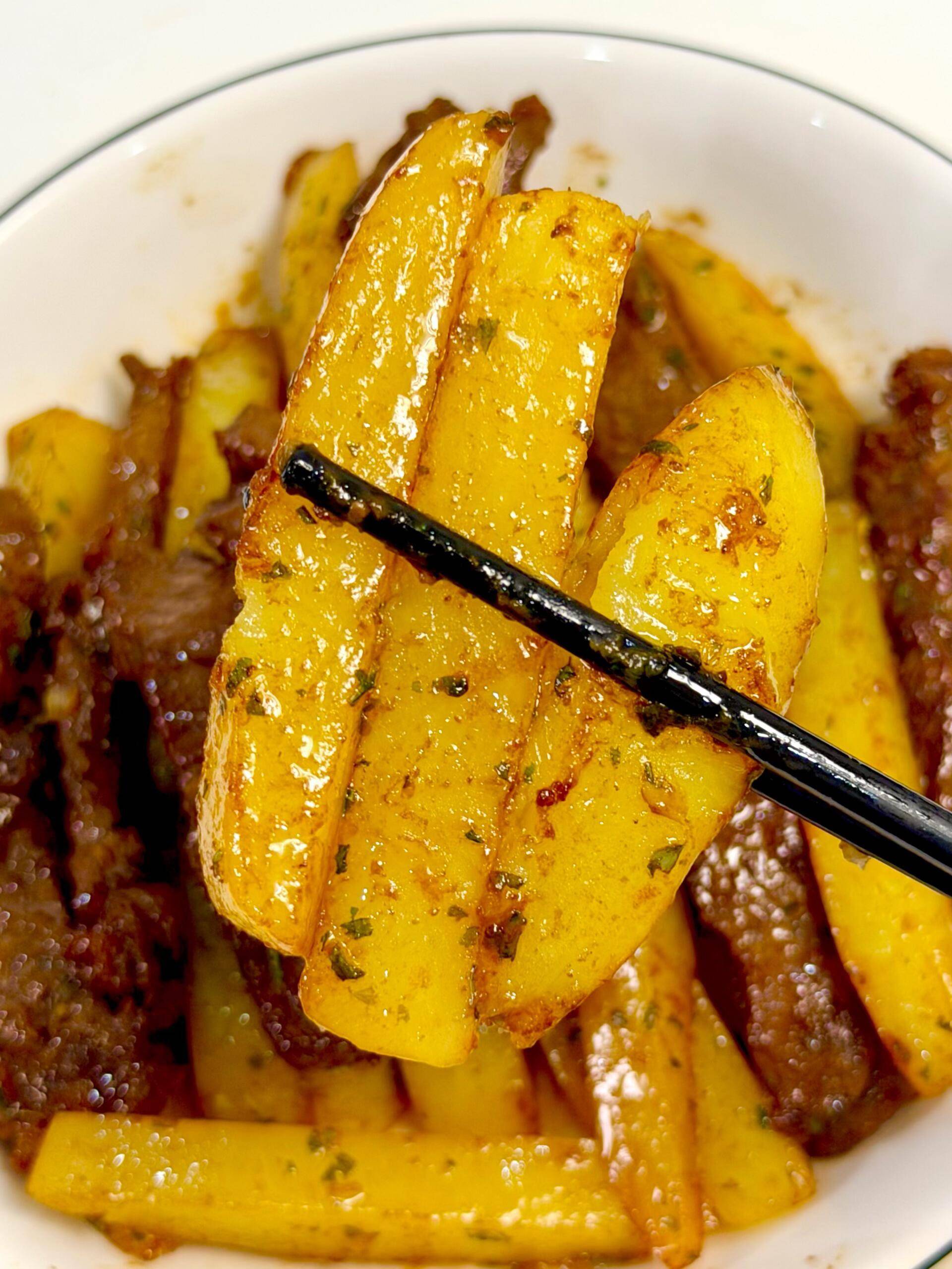 土豆炒牛肉：厨房小白的逆袭神菜