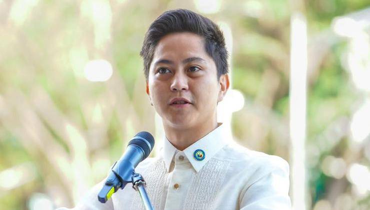 菲政坛大震荡！总统儿子公开承认：父以官职交易换取杜特尔特力挺